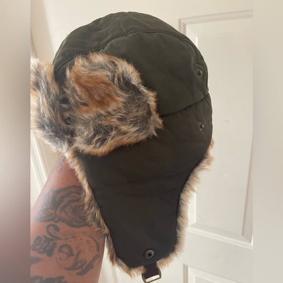 Trapper Hat - Picture 2 of 5